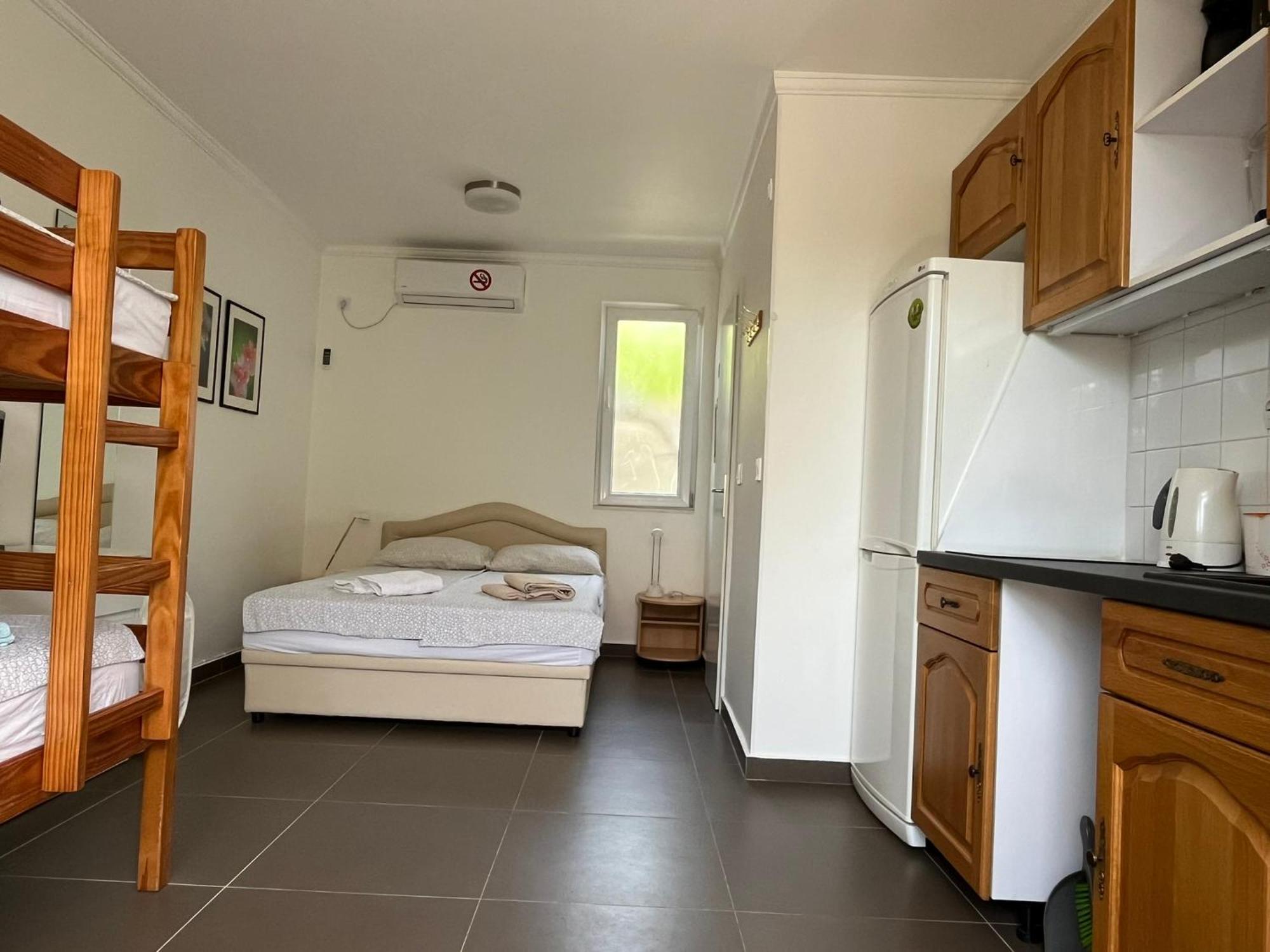 Apartments Simba Sutomore Zewnętrze zdjęcie